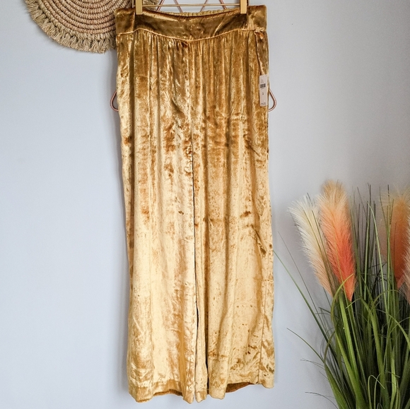 Anthropologie, New, Maeve Anastacia Gold Wide Leg Velvet Pants, Size Medium - Picture 2 of 12